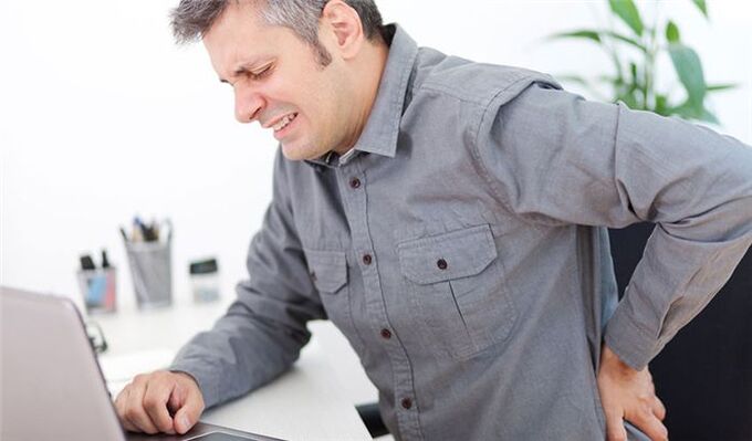 болки в гърба с остеохондроза